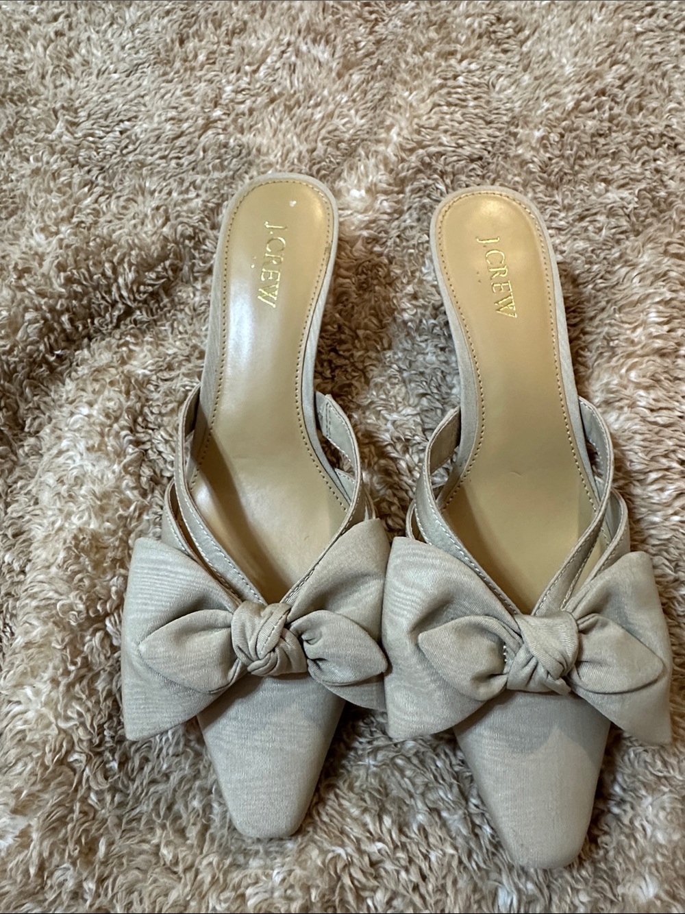 J. Crew Cream/Tan Knot Bow Pointed-Toe Slide kitten heels